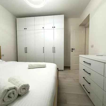 아파트 Glar 1br Barrikada