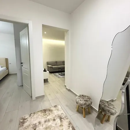 아파트 Glar 1br Barrikada 티라나