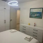 Glar 1br Barrikada טיראנה