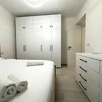 דירה Glar 1br Barrikada